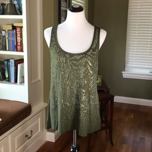 Super fun sleeveless tank. EUC. Large green